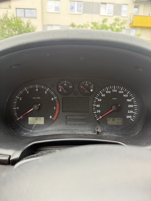 Seat Leon 1.6 105km rocznik 2002