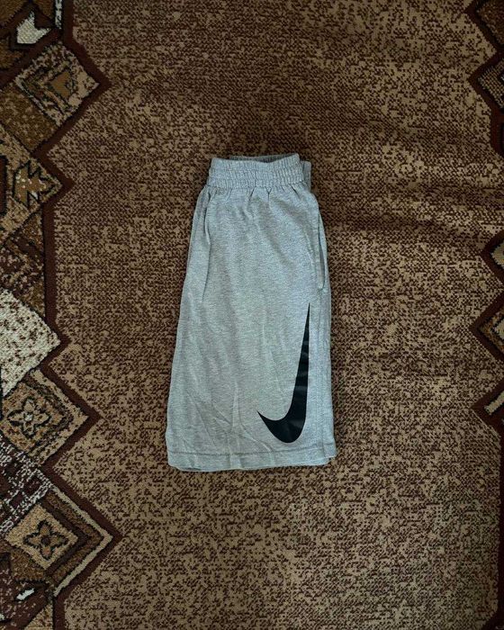 Котонові шорти/бріджі/штани Nike Swoosh,tech fleece,NSW,розмір S.