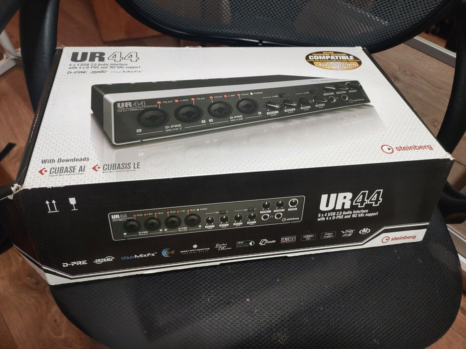 Звуковая карта Yamaha Steinberg UR44