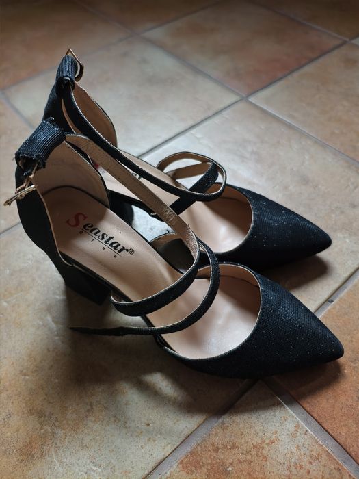 Buty, botki z paseczkami na słupku,brokatowe