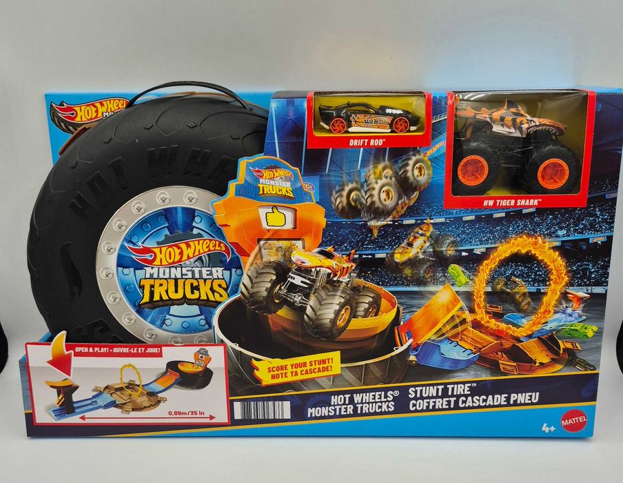 Mega tor z monstertruckiem i autkiem Hotwheels