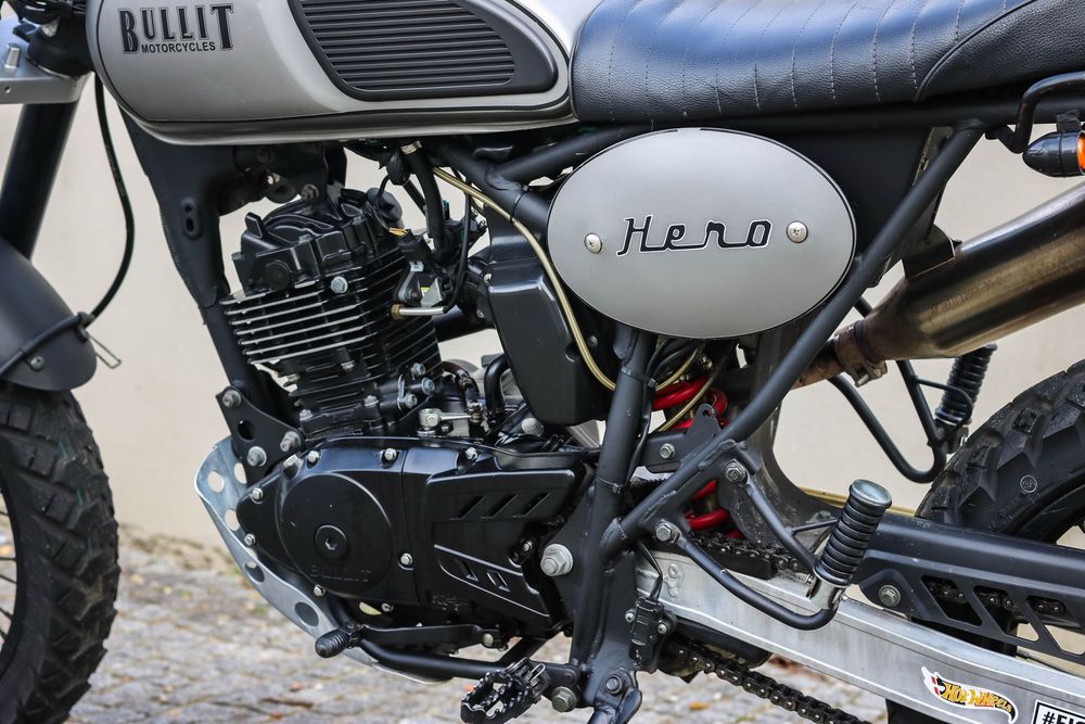 Bullit Hero 125  - Muitos Extras