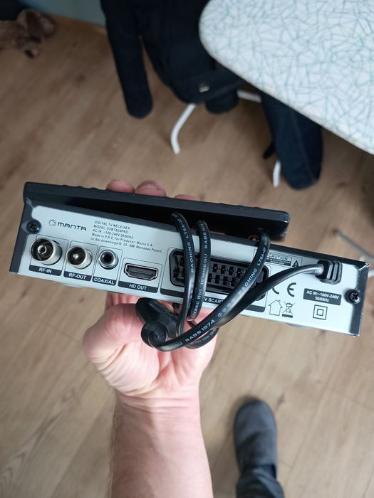 Dekoder DVB-T telewizji naziemnej Manta
