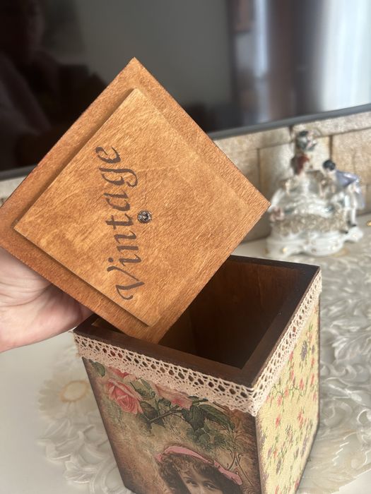 Винтажная коробка для печенья