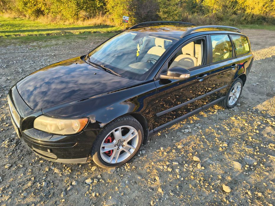Volvo V50