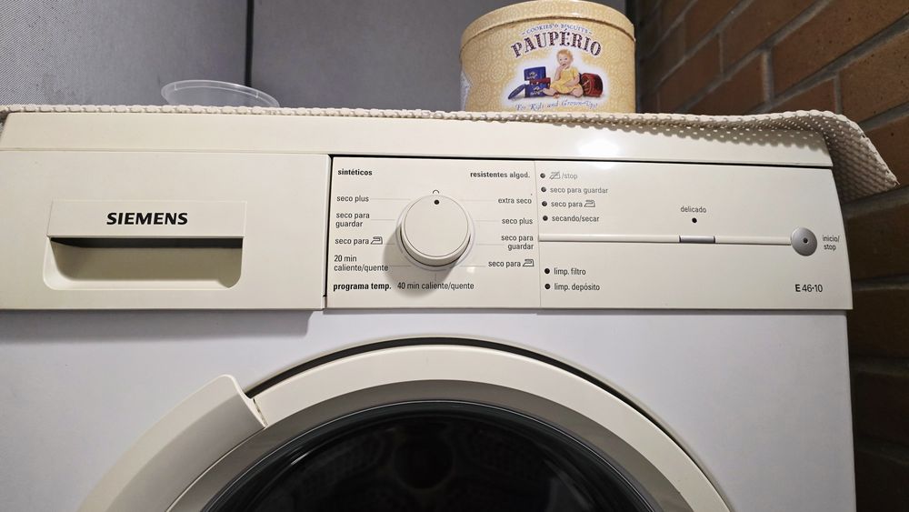 Máquina SECAR roupa Siemens