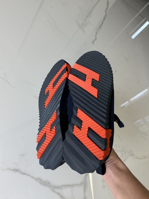 Кроси Hermes оригінал
