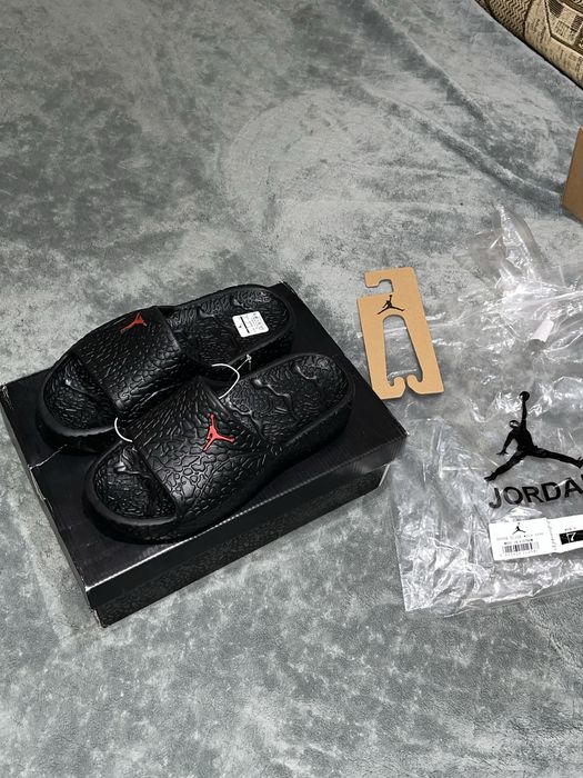 Тапочки jordan чорні