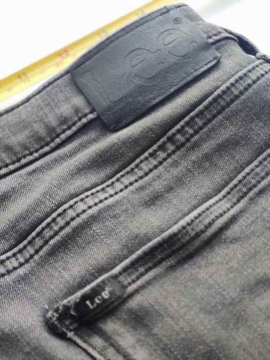 Lee Luke Worn Dry Lake W31/L32 cinzento