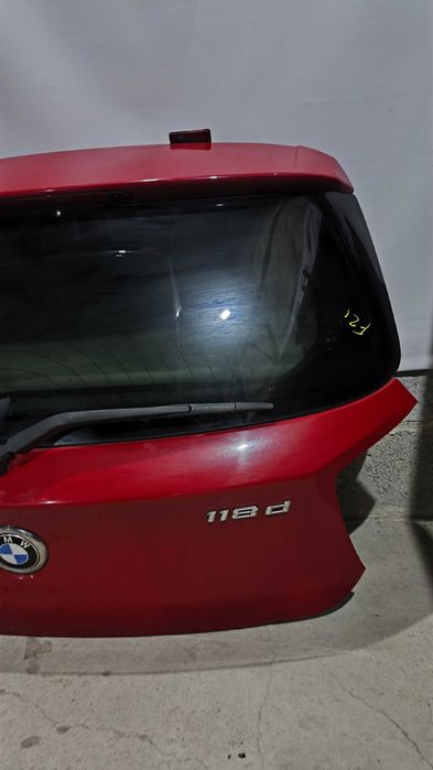 Porta Mala BMW Serie 1 (F20/F21) Vermelho