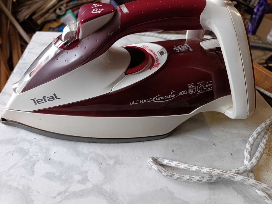 Праска Tefal Ultimate Autoclean 400.