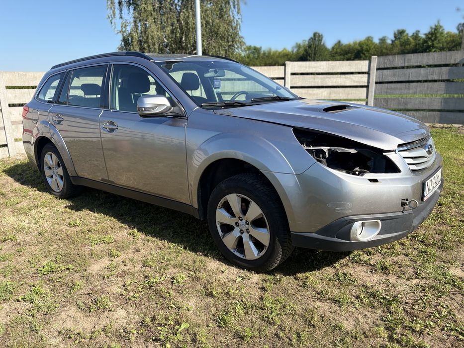 Subaru  outback 2.0d boxer 4x4 uszkodzony !