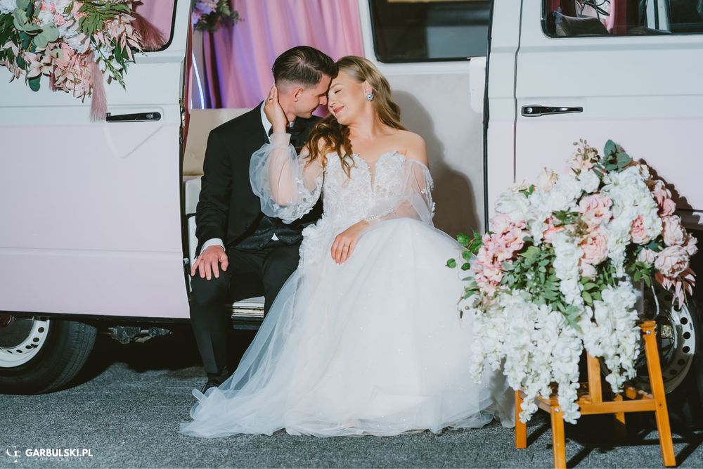fotobus różowy , fotobudka