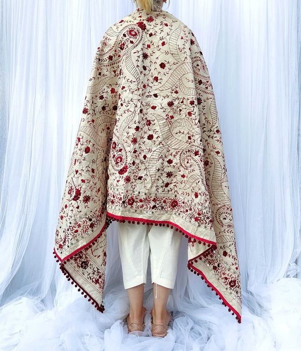 Orientalna chusta dupatta haftowana ręcznie paisley haft czerwony