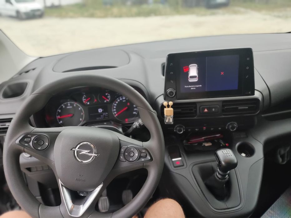 Carrinha Opel Combo 2023