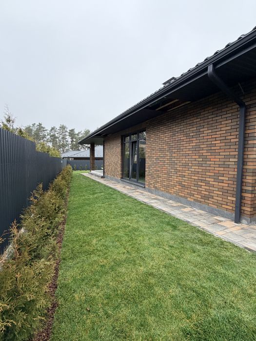 Продається затишний одноповерховий будинок серед соснового лісу