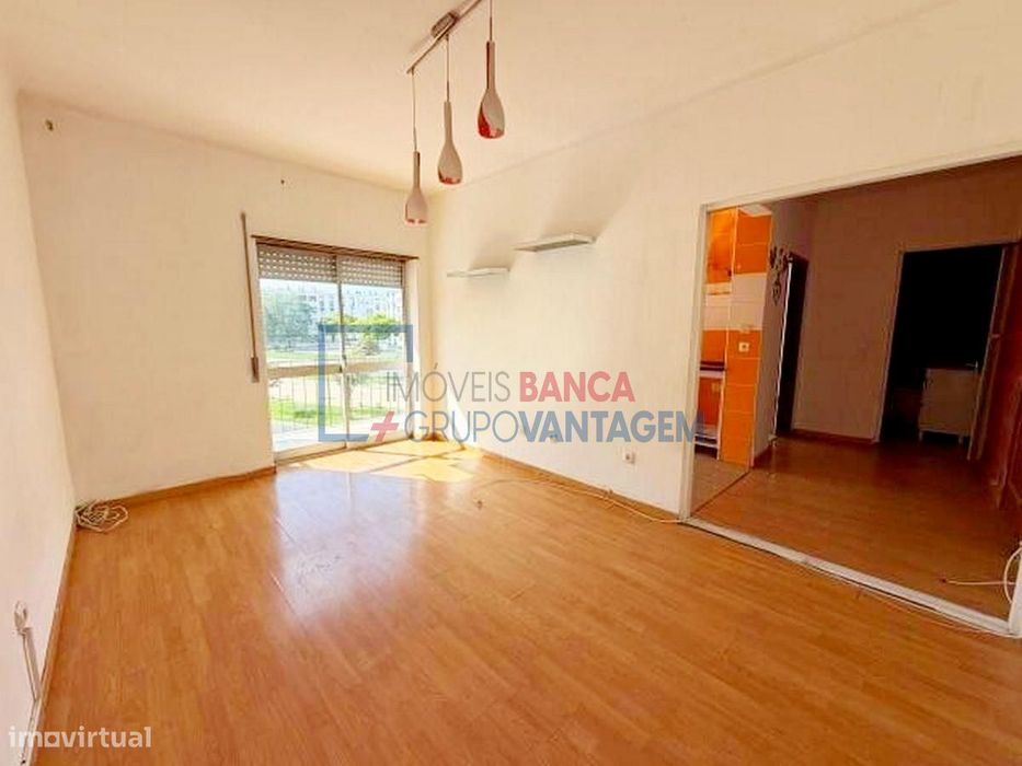 Apartamento T1 à venda na Moita
