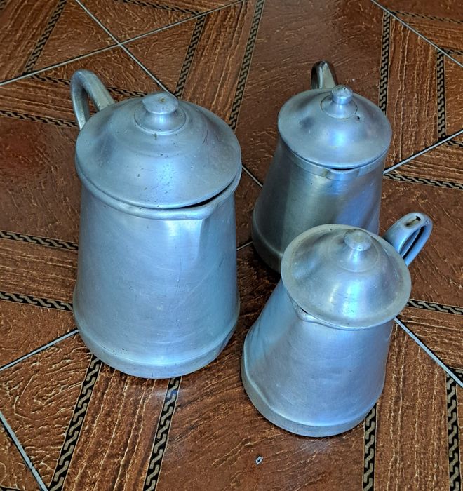 3 Cafeteiras aluminio - vintage