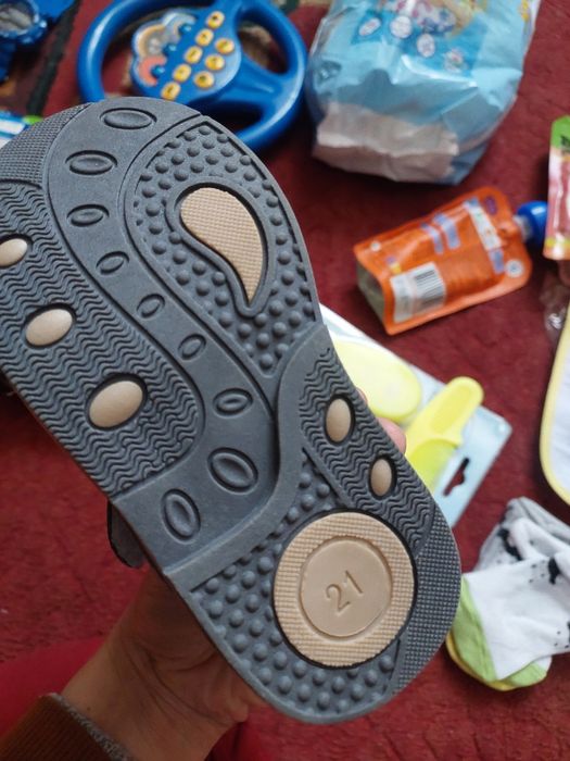 Обмін все нове, дещо розпакування, пюре фруктове, взуття 21р.