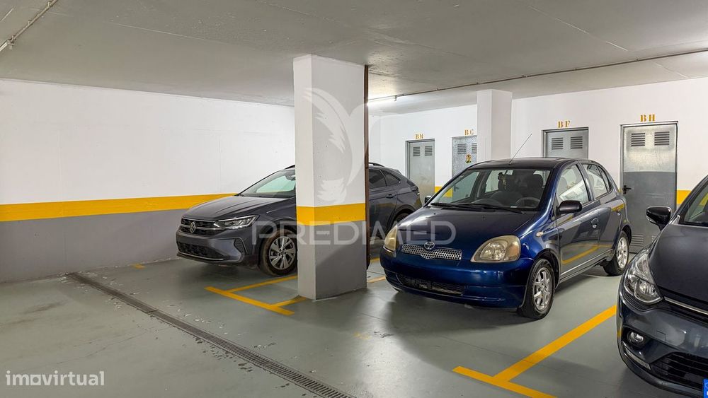 T2+1 no Rés-do-Chão | Ampla Varanda Coberta | Arrecadação | Estacio...