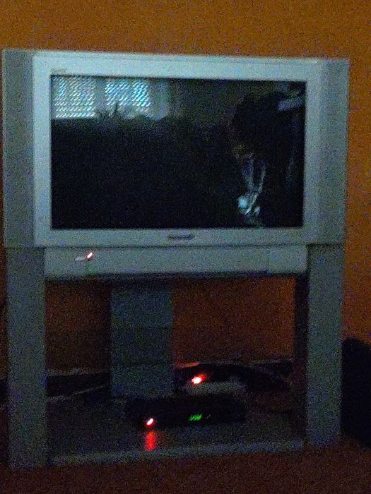 TV Panasonic com sistema home cinema