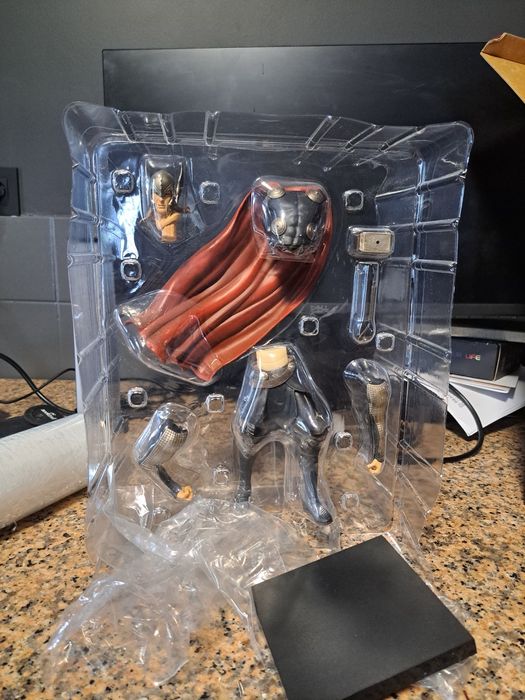Figura thor marvel