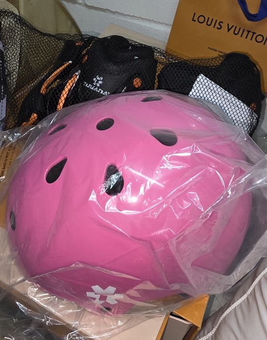Equipamento de proteccao individual para usar com bicicleta ou skate