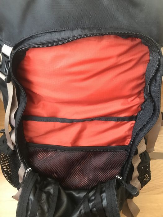Michila de caminhada  The North Face 60 litros