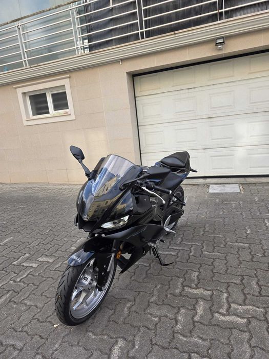Vendo Yamaha YZF320-A — Apenas 2.063 km!