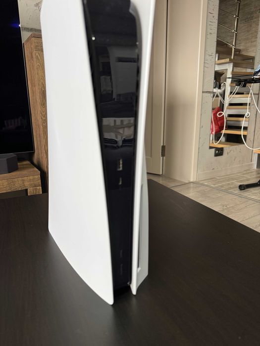 PlayStation 5 (CFI-1008A, Disc), 825gb — ідеальний стан, Gulikit стіки