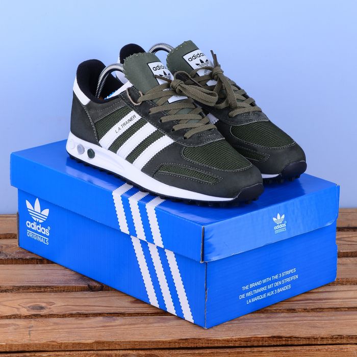 (2347) Кросівки Adidas LA Trainer хакі з білою підошвою (41-46)