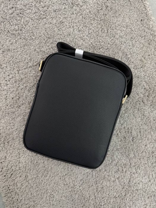 Месенджер Tommy Hilfiger