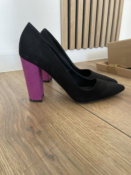 Buty na słupku 39