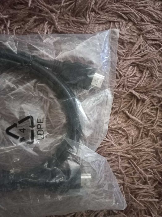 Cabos para equipamentos eletrónicos
