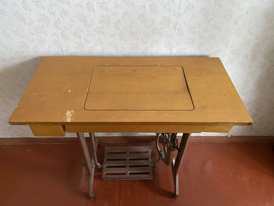 Швейная машинка ПМЗ