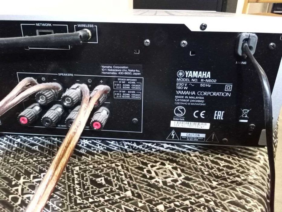 Zestaw amplituner Yamaha r-n 602 + glosniki Bowers&Wilkins 606 S2