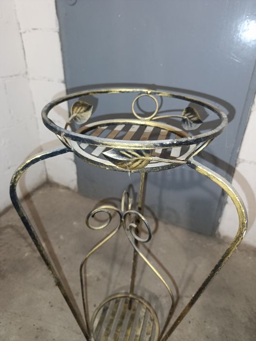 Kwietnik metalowy (złota patyna)85cm