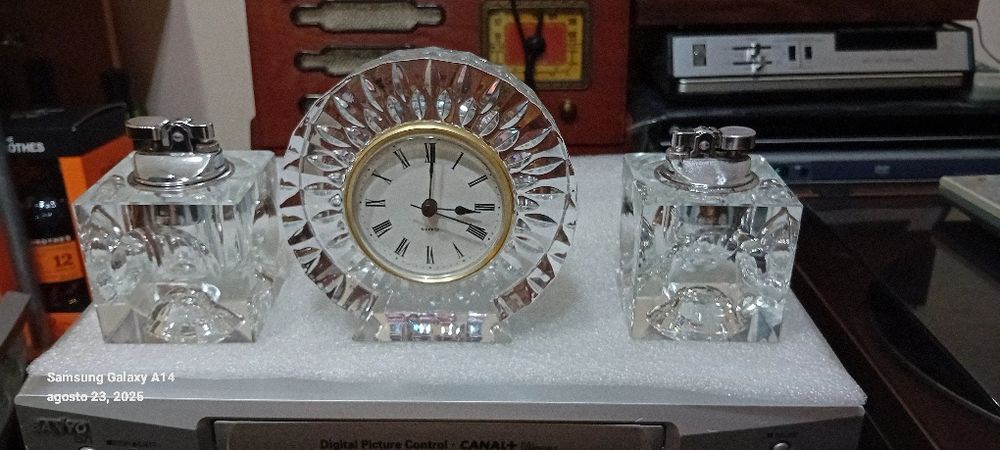 Relógio mesa em cristal