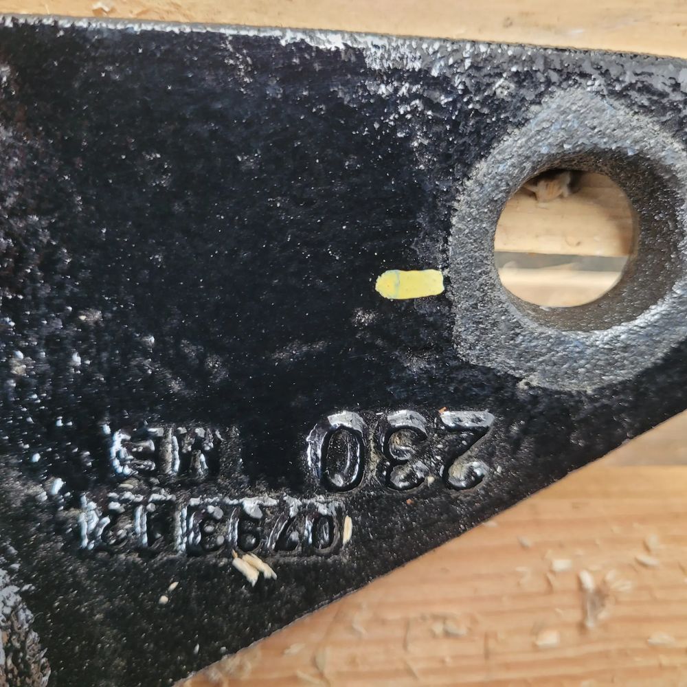 alt