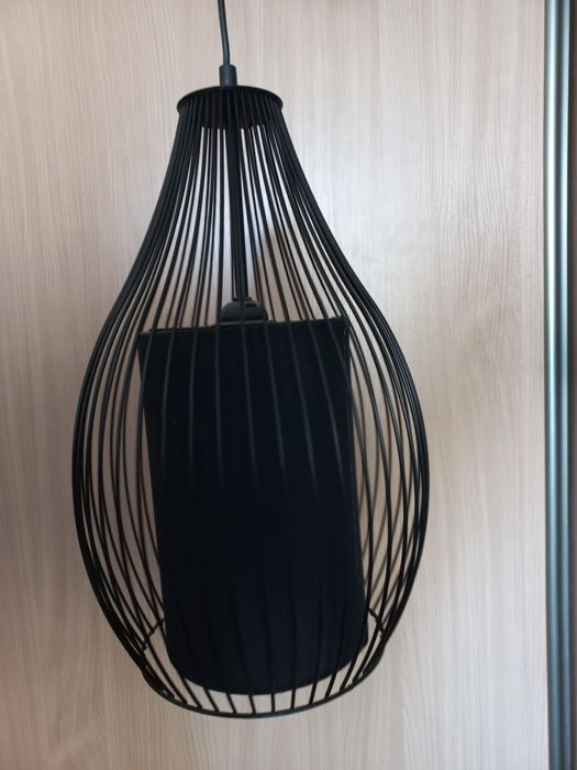 Lampa sufitowa czarna