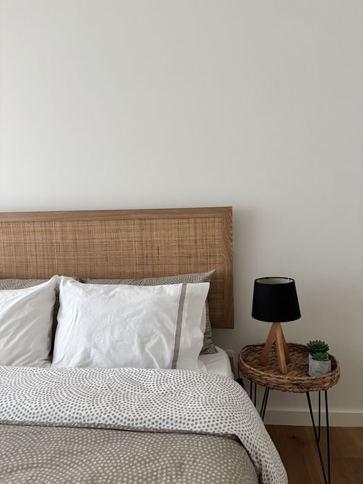 Vendo Cama casal + colchão