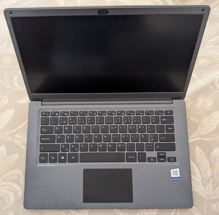 Computador portátil INSYS