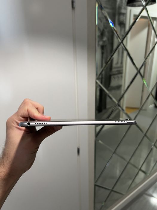 планшет Apple iPad Pro 9.7 128gb Wifi Space Gray з гарантією