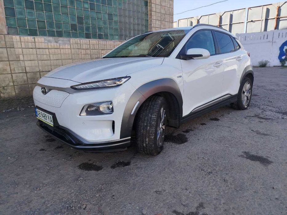 Оренда Hyundai Kona 64kW