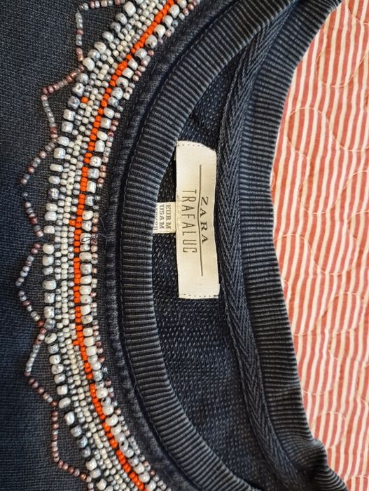 Camisola com missangas Zara