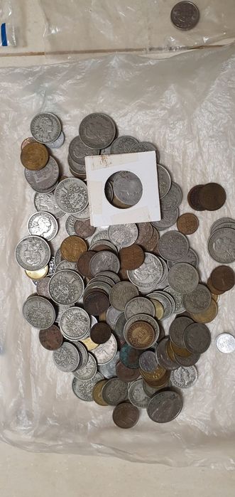 Coleção de Moedas e Notas Antigas – Lote Completo