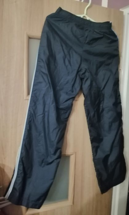 Spodnie sportowe 152-158