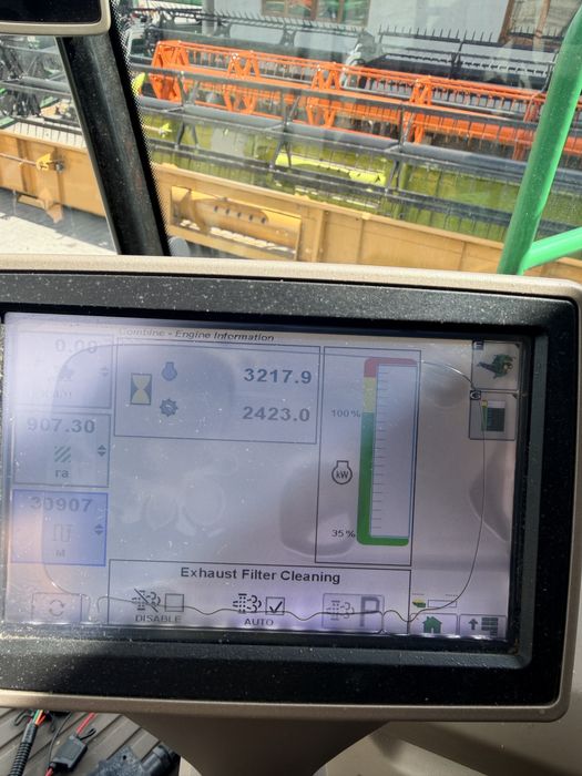John Deere s690 , комбайн