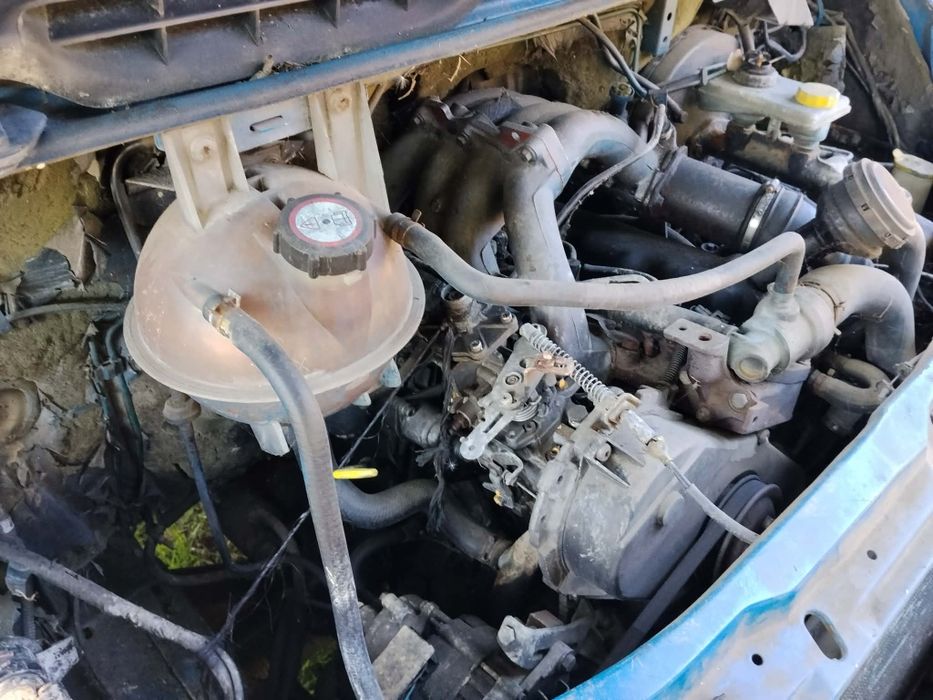 Silnik Ford Transit 2.5 i skrzynia