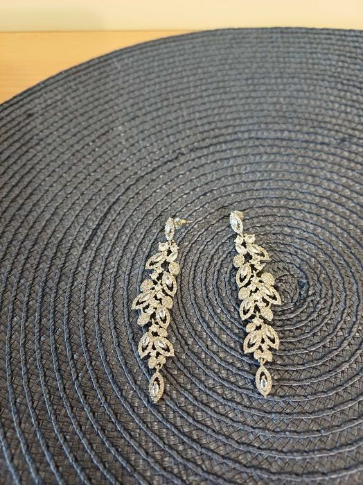 Długie kolczyki ślubne